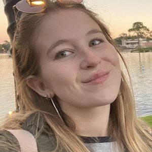 Meet your Posher, Eliana